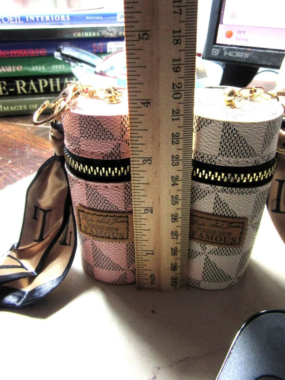 TWO KEY CHAIN POUCHES NEW 4 INCHES ZIP UP TOO CUTE - Picture 7 of 7